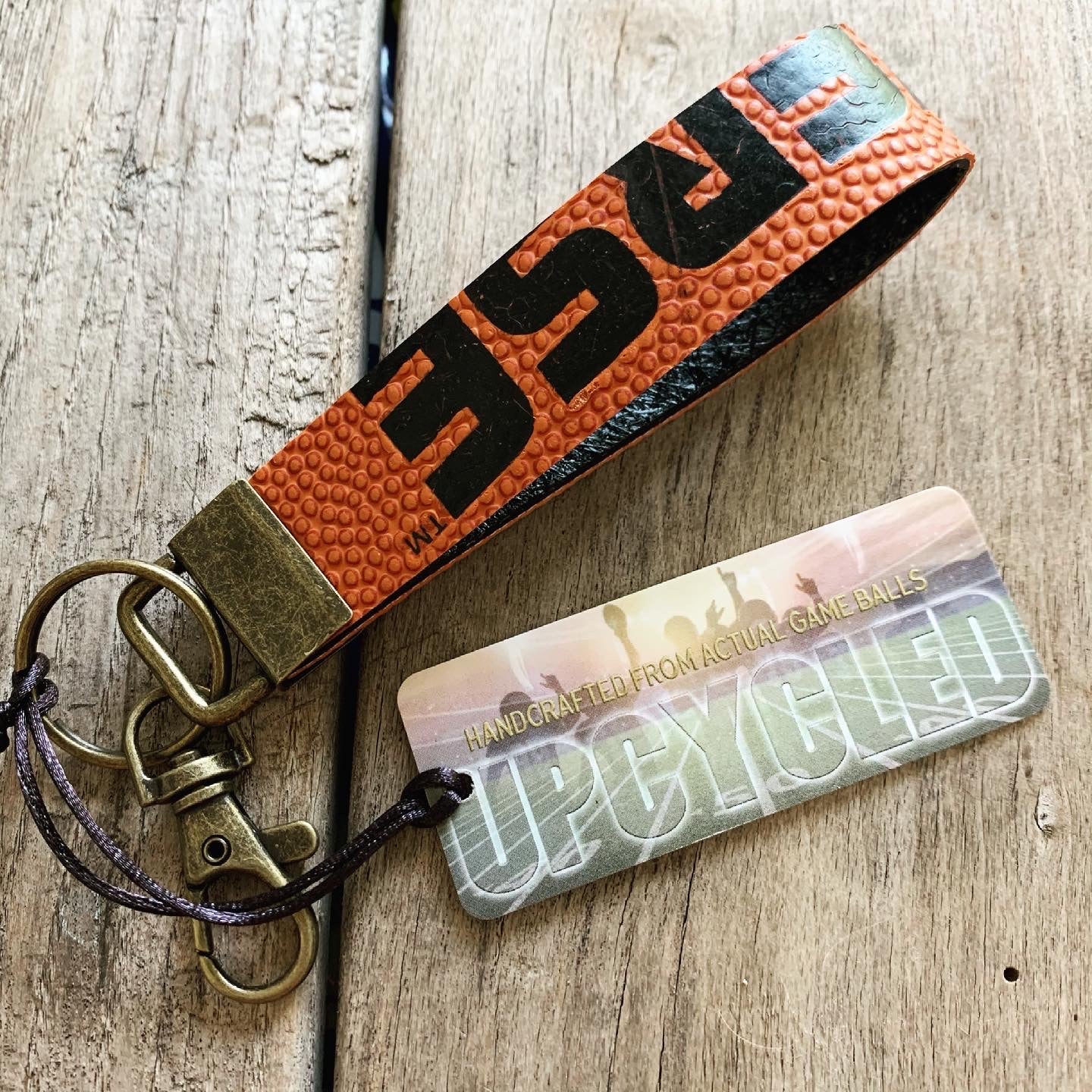 BASKETBALL KEY FOB