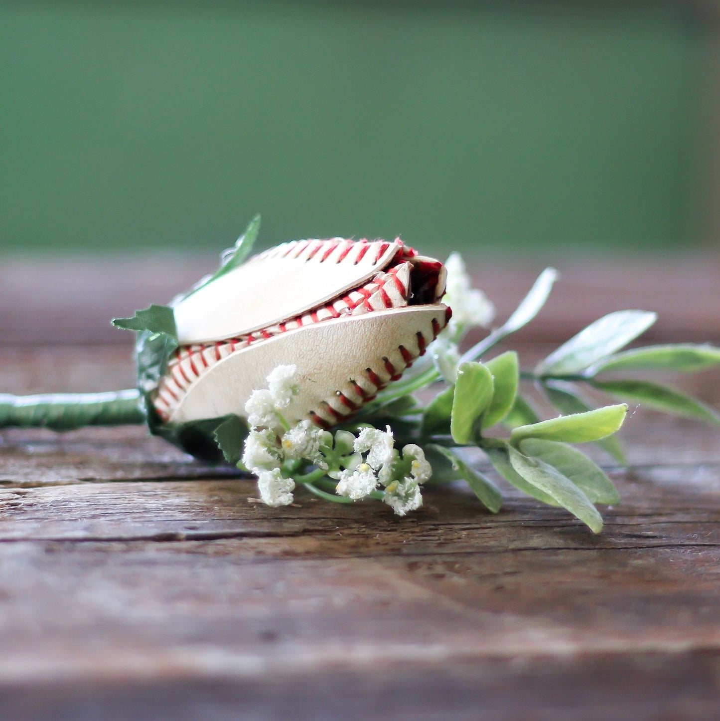 BASEBALL BOUTONNIERE