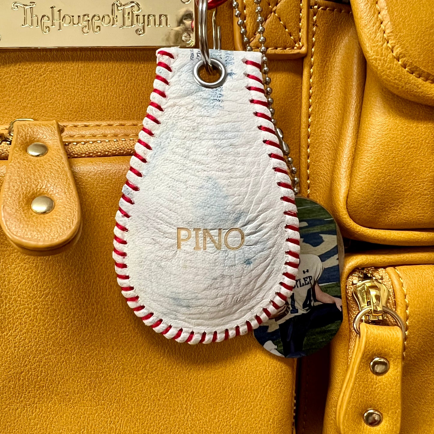 CUSTOM BASEBALL KEYCHAIN