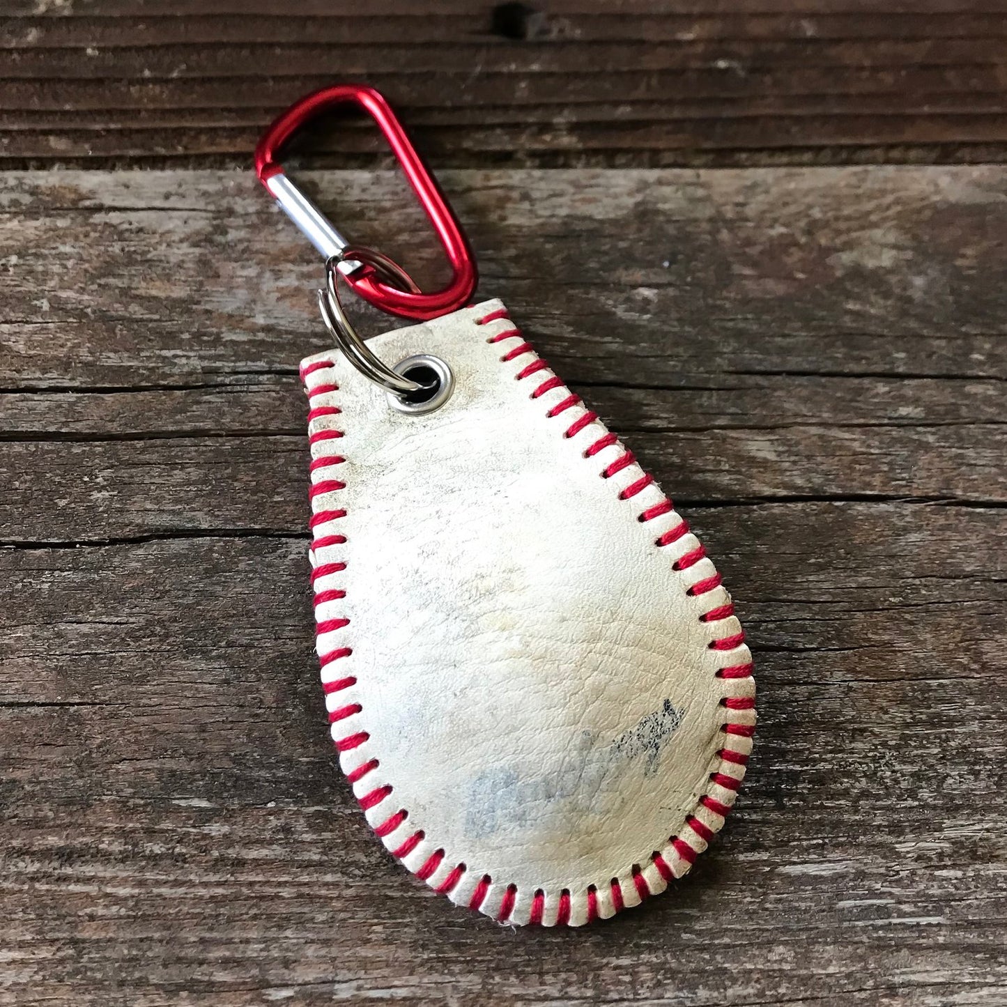 BASEBALL KEYCHAIN