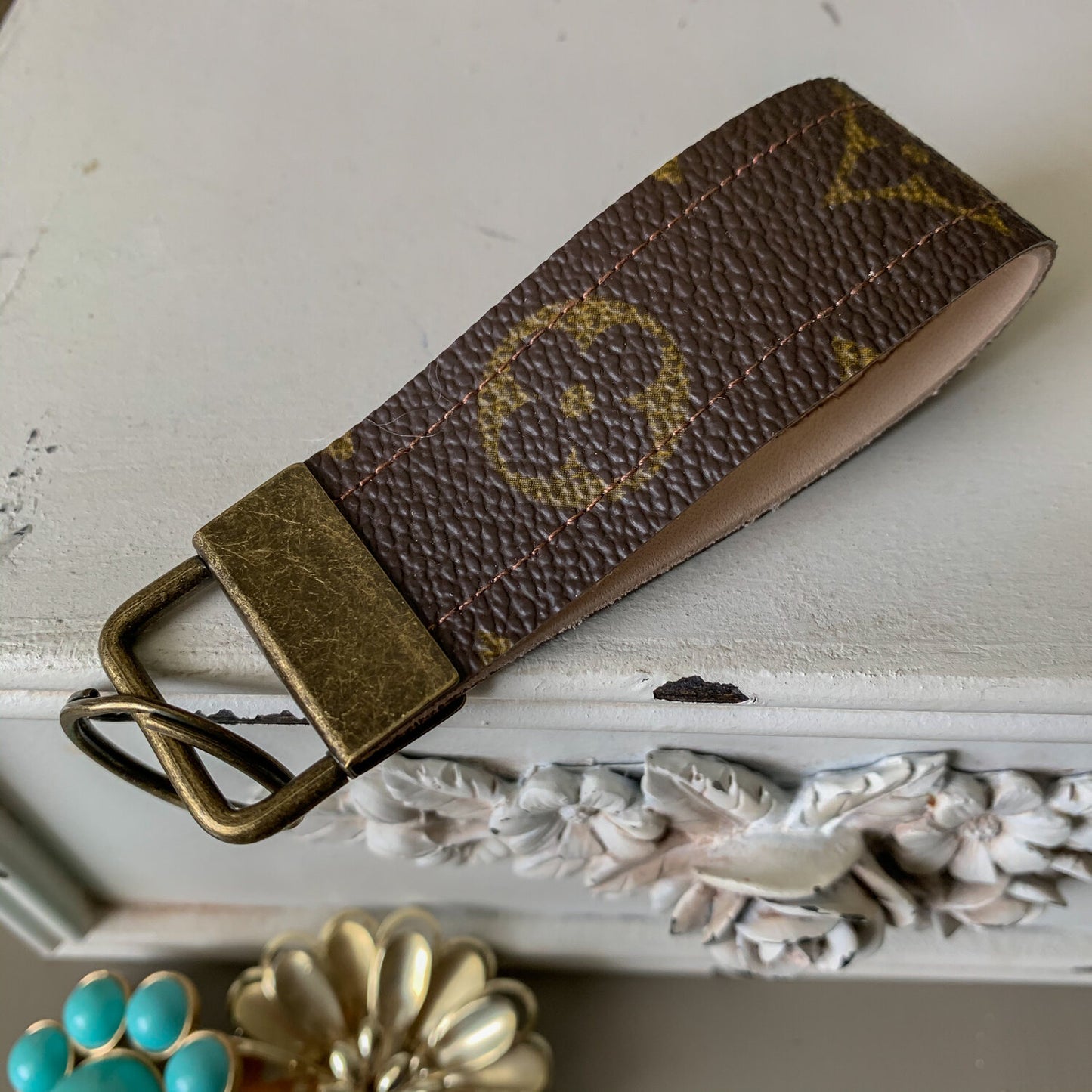 LOUIS VUITTON KEY FOB