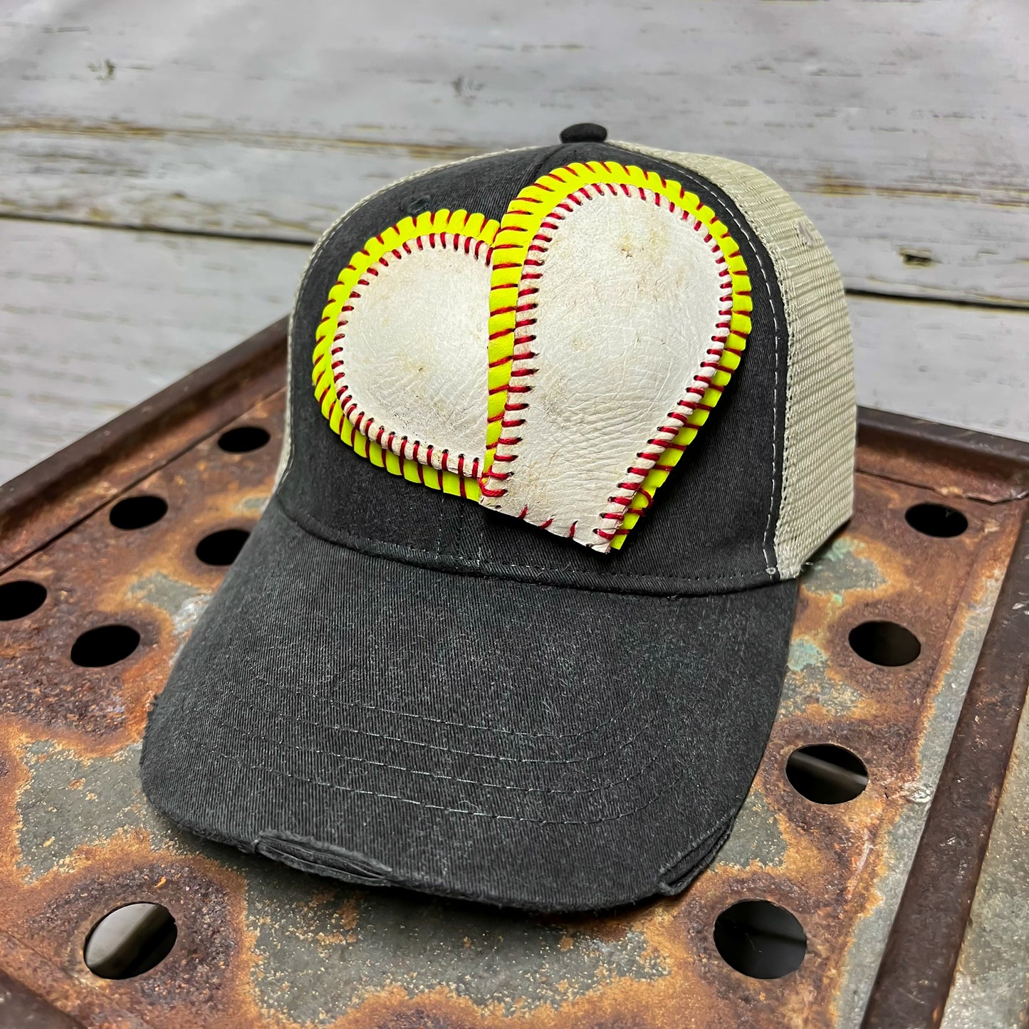 DUO HEART BASEBALL CAP