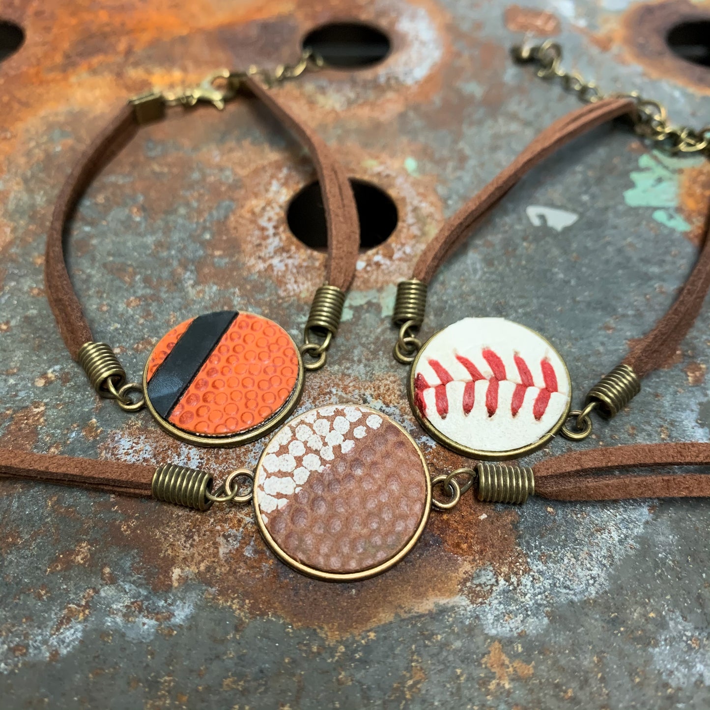 BASKETBALL BEZEL BRACELET