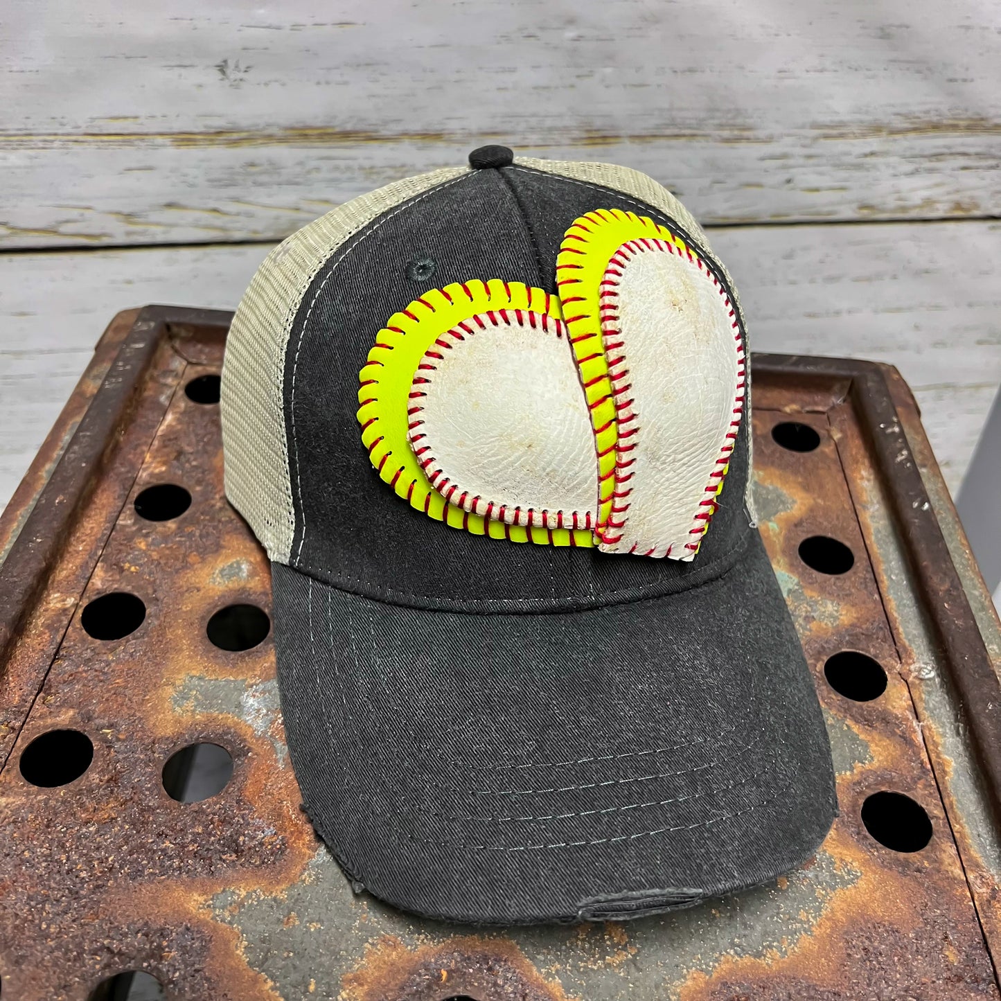 DUO HEART BASEBALL CAP